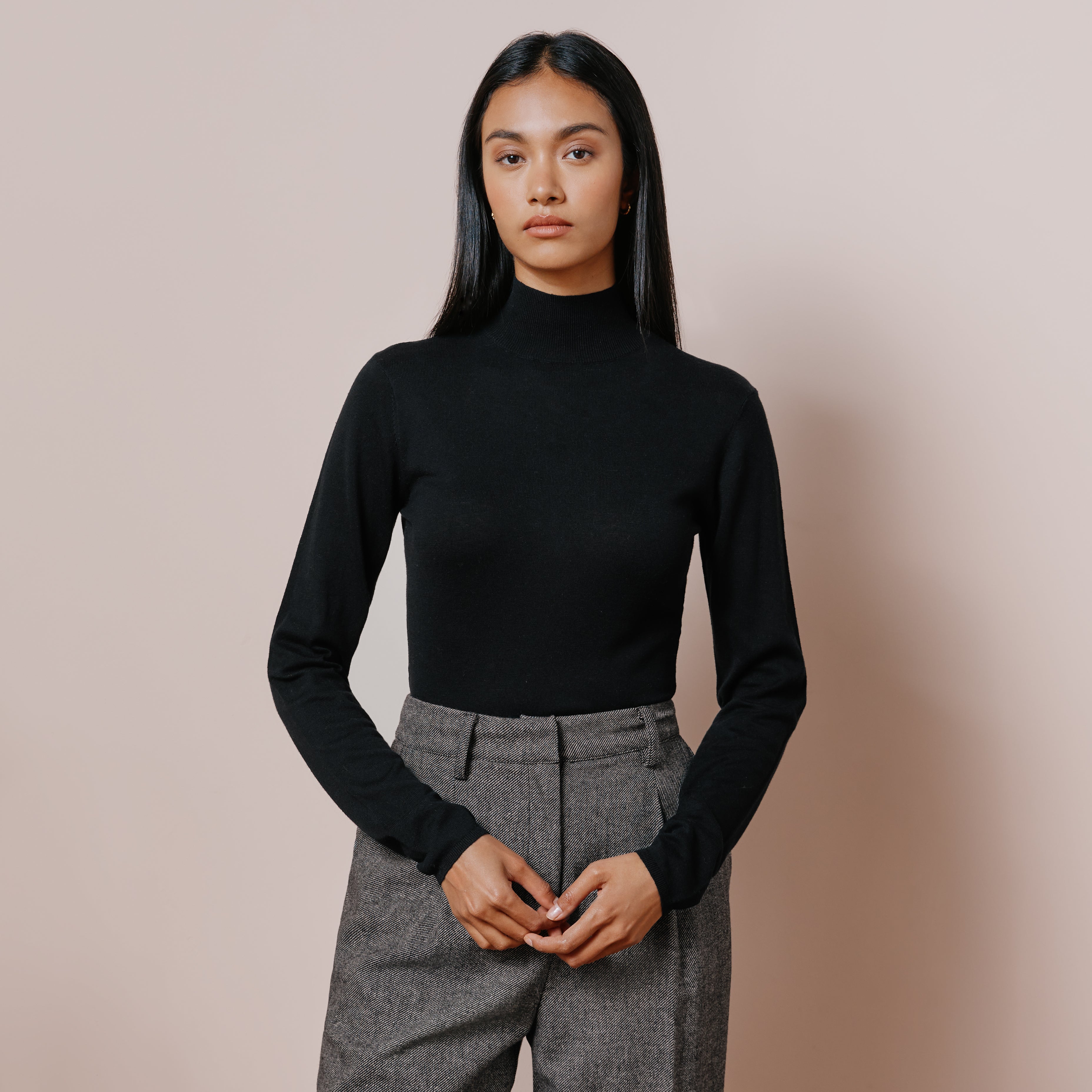 Silk Blend Turtle Neck Black