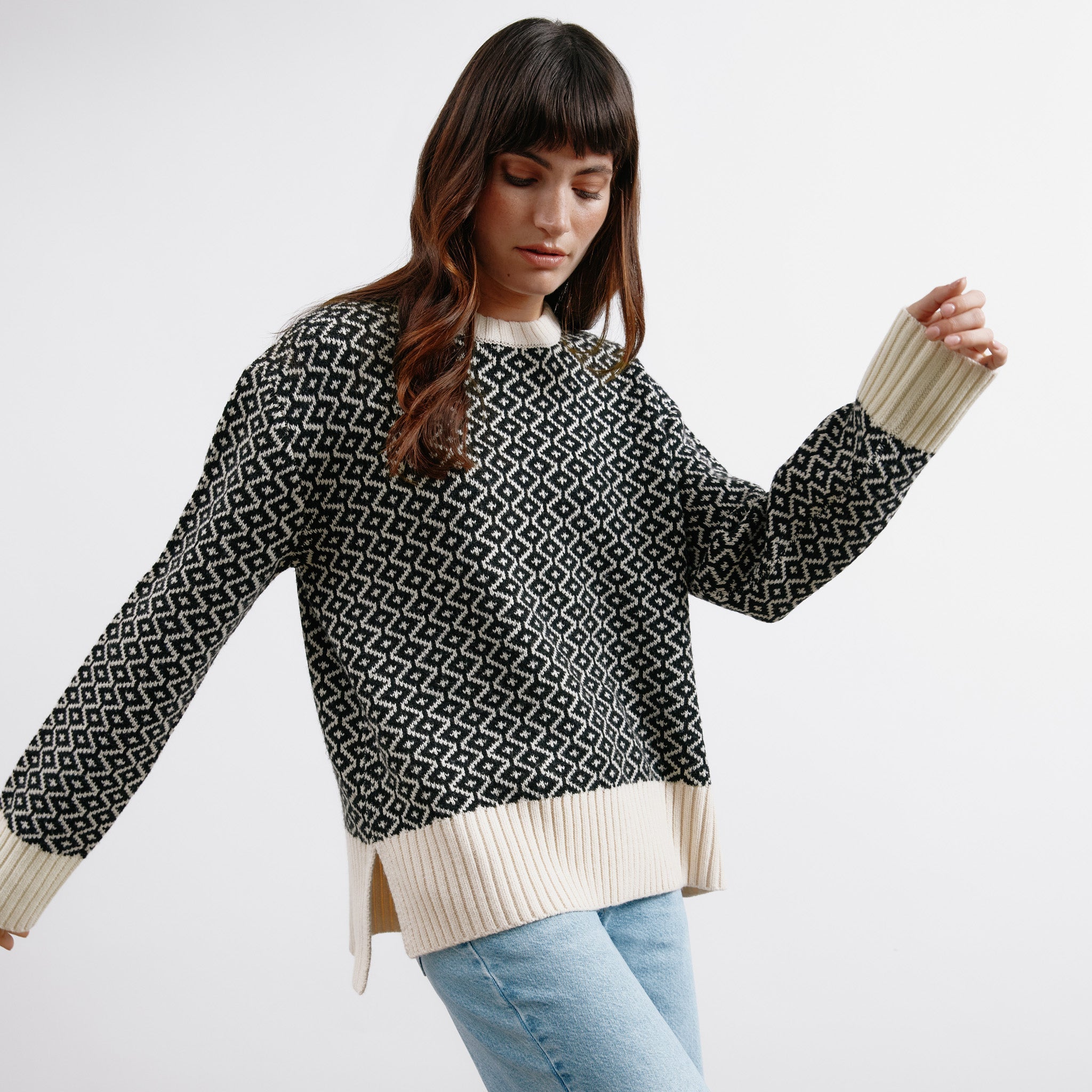 Re-Loved Jacquard Jumper - Size 8