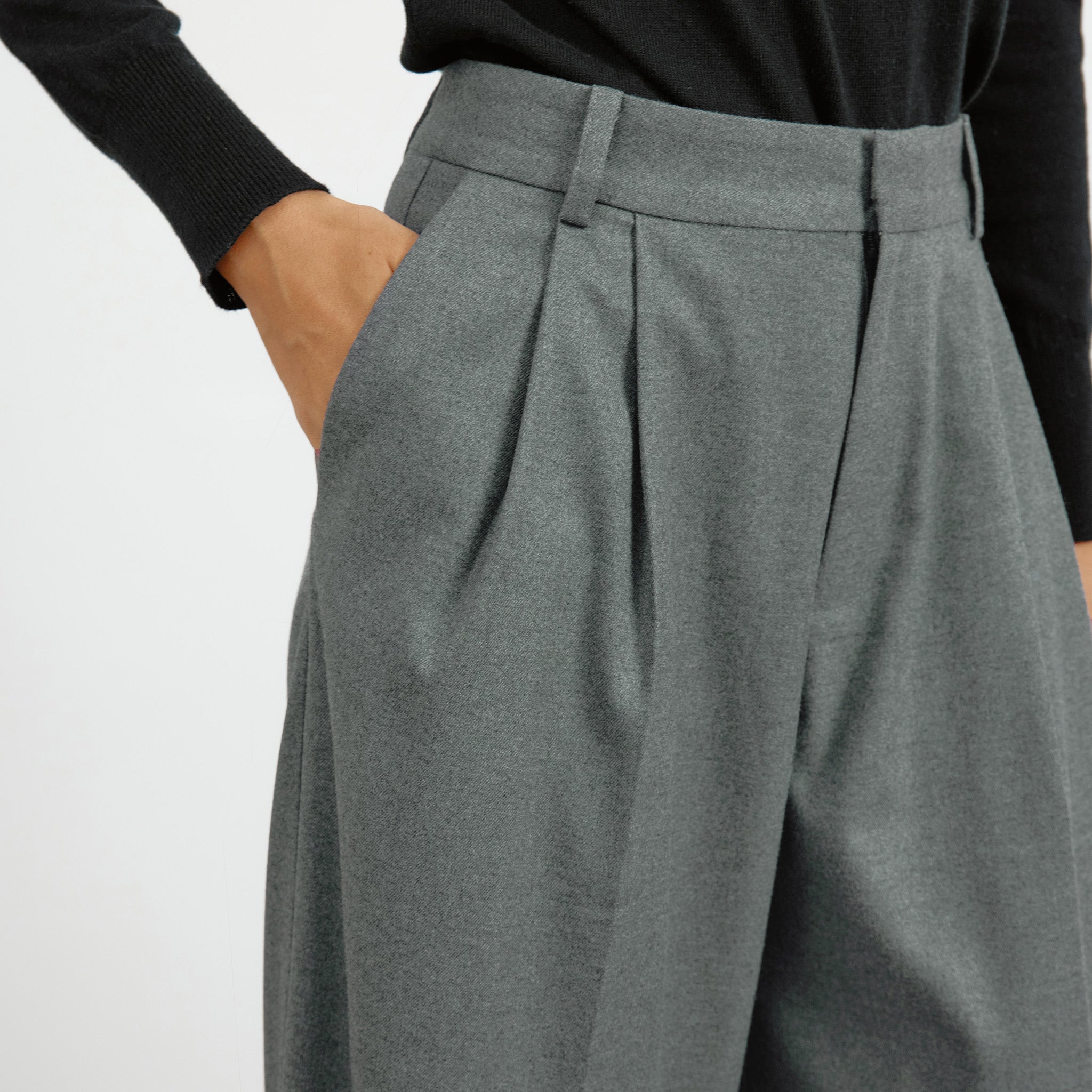 Re-Loved Grey Flannel Pleat Front Trouser - Size 8