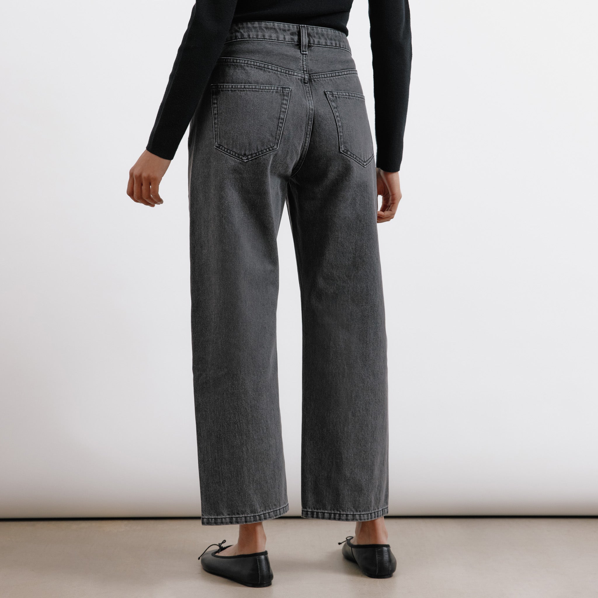 Re-Loved Black Relaxed Jean - Size 14