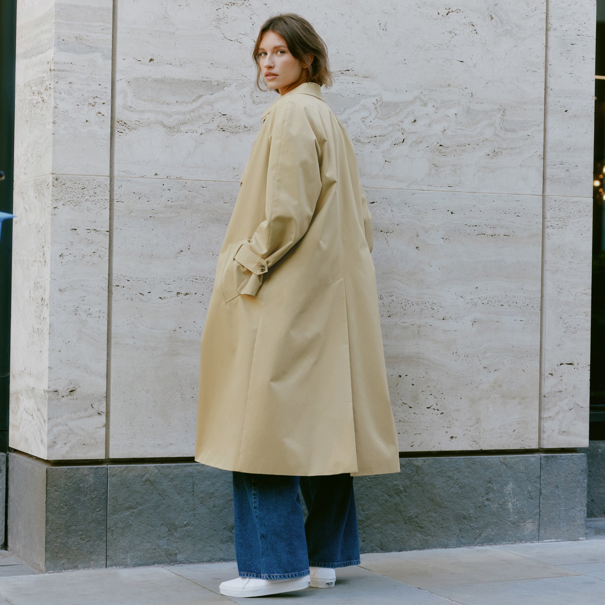Re-Loved Single Breasted Trench Coat - Size 8