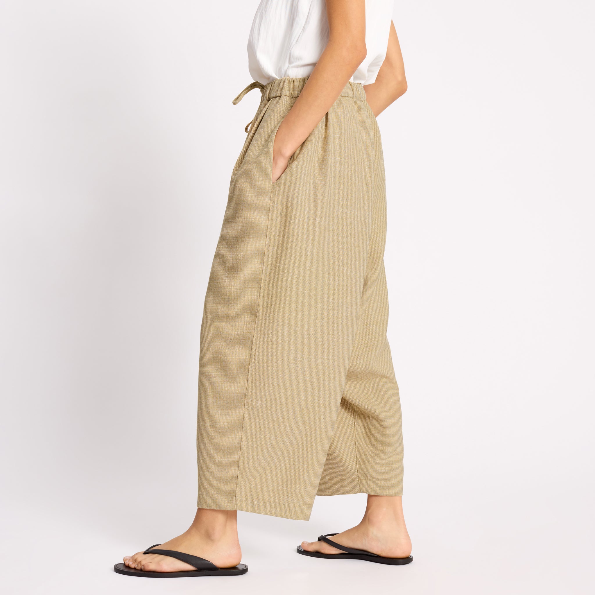 Textured Barrel Trousers