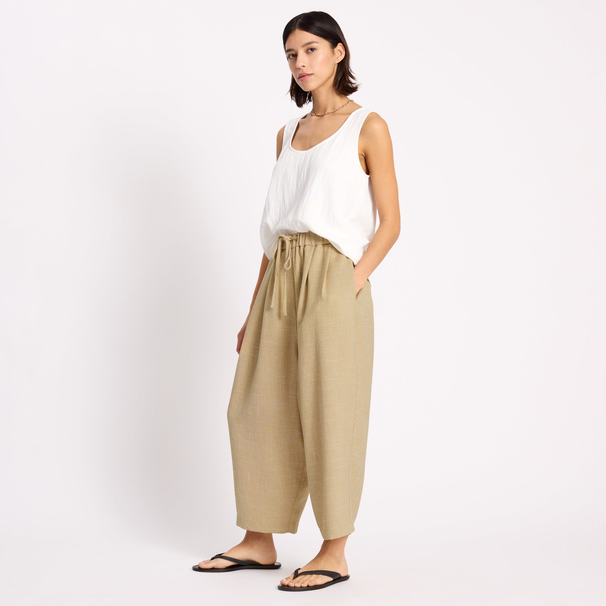Textured Barrel Trousers