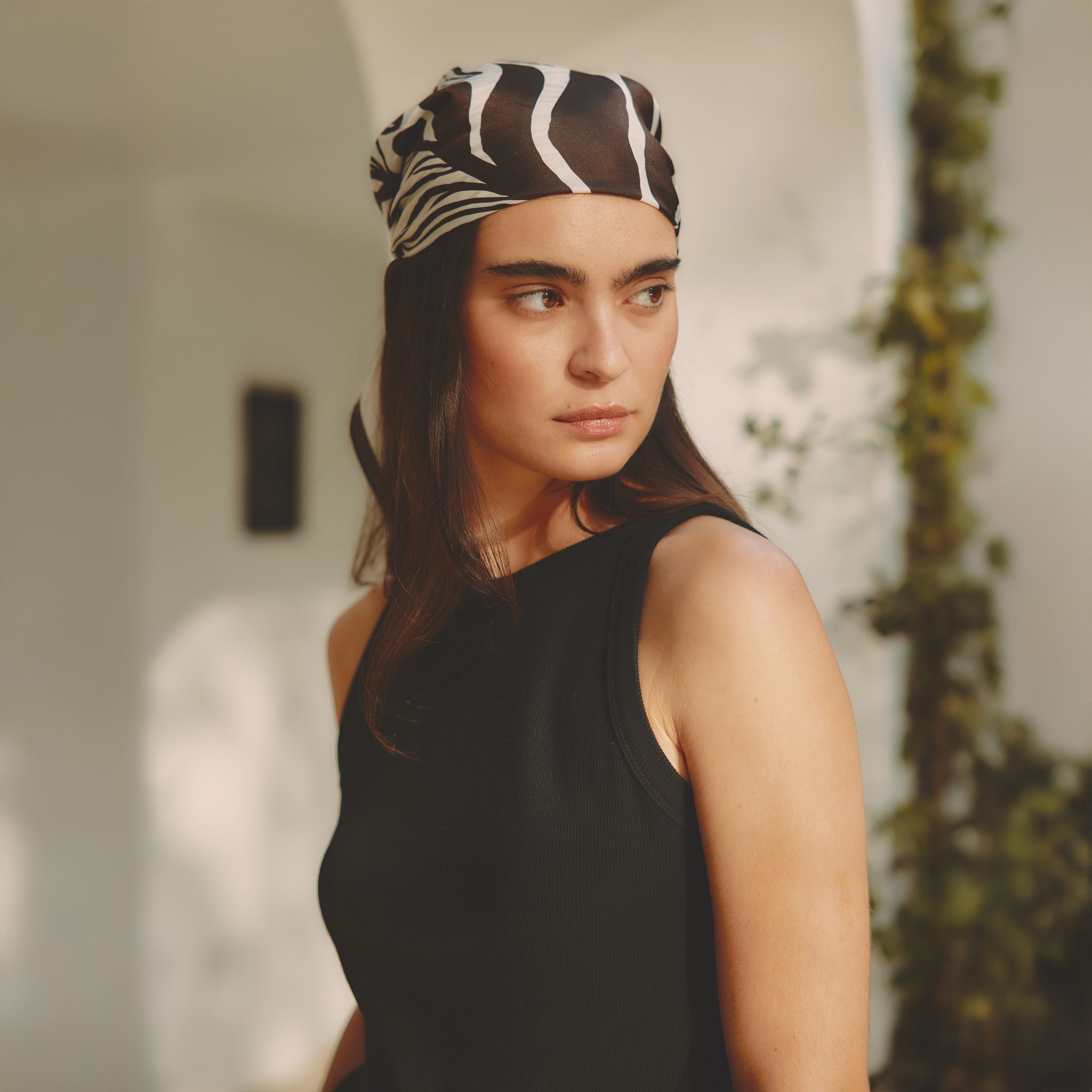 Mono Palm Scarf