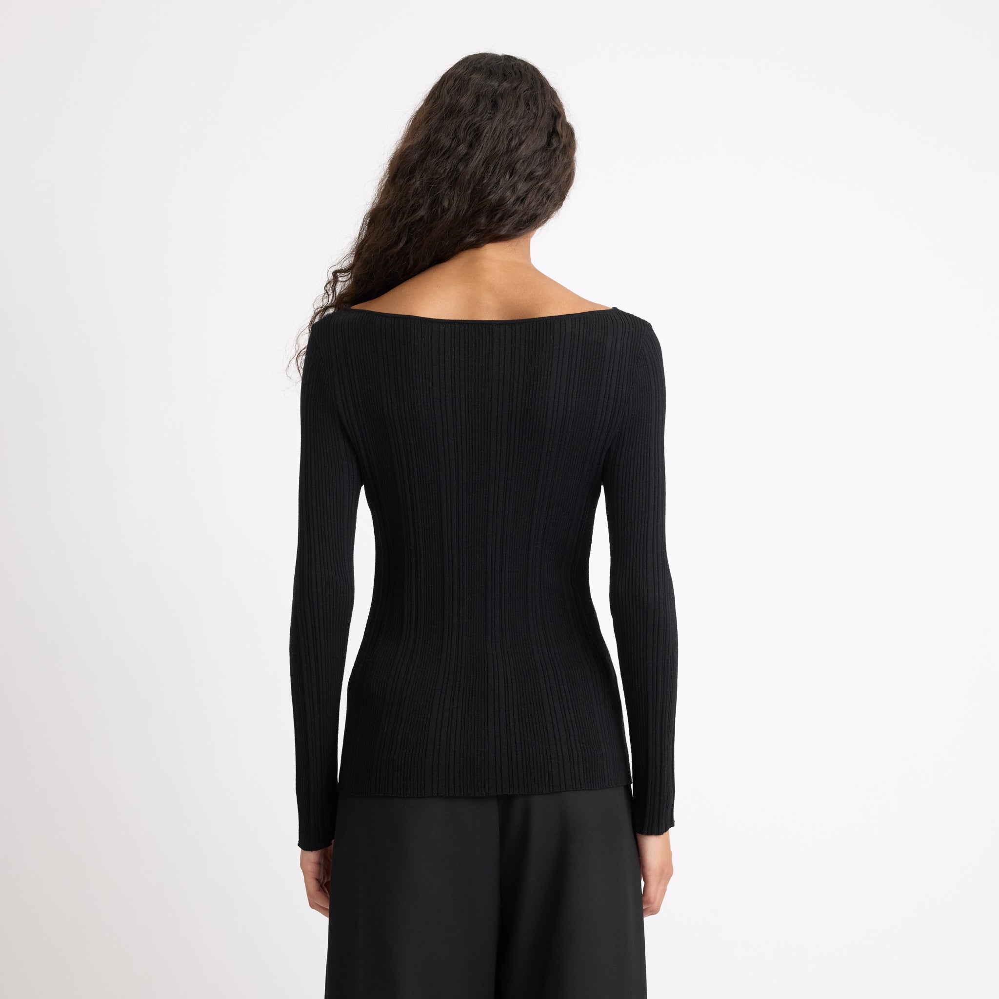 Black Variated Rib Slash Neck