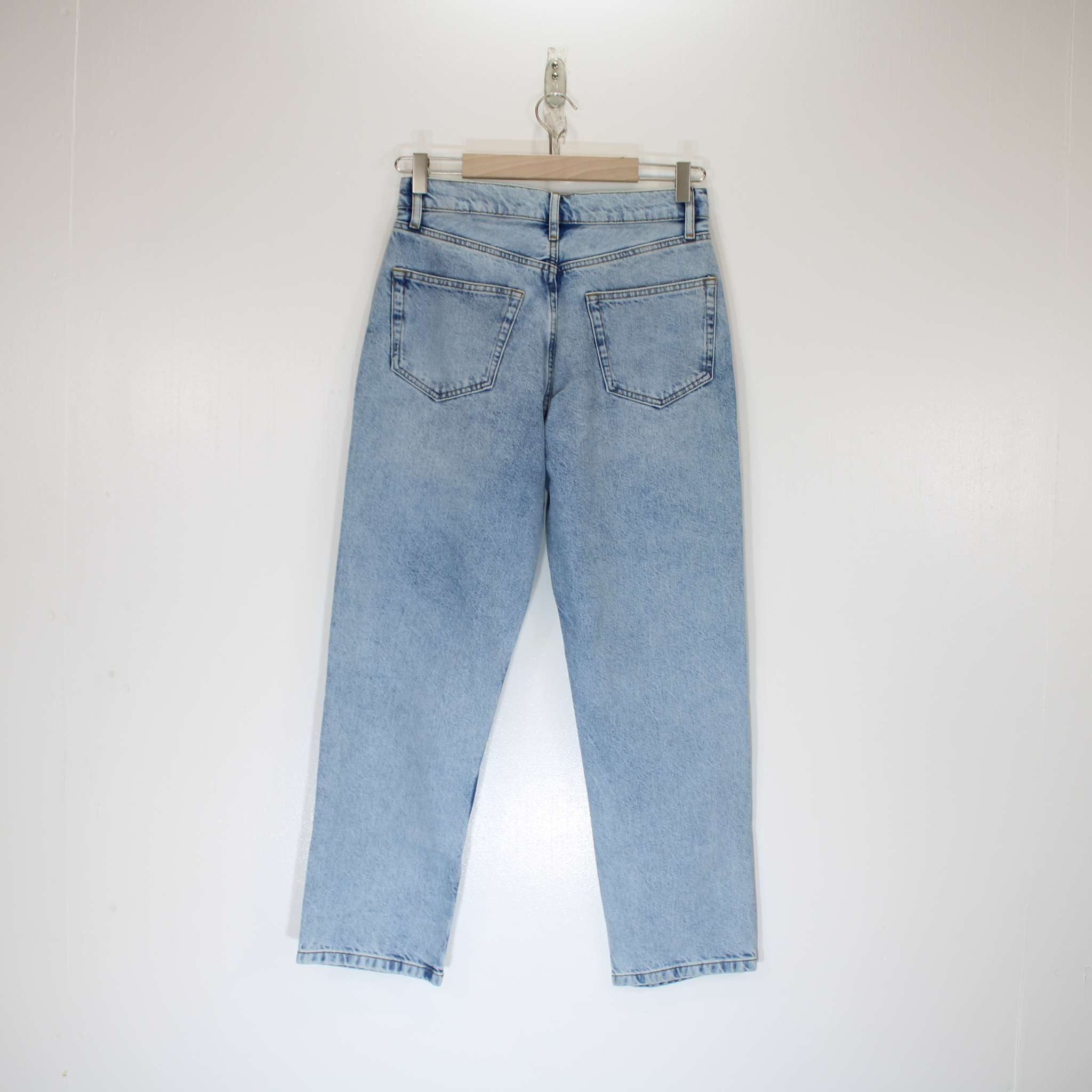 Re-Loved Light Wash Relaxed Jeans Size 10