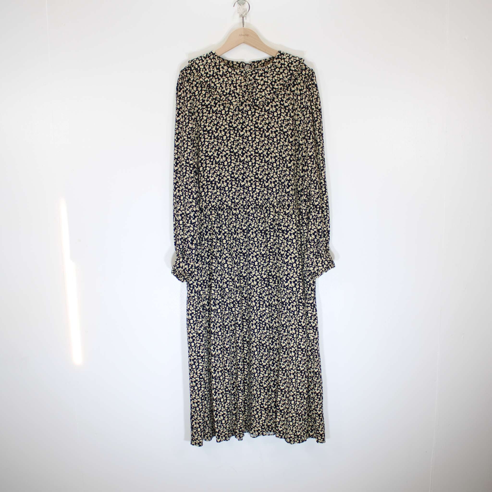 Re-Loved Scatter Floral Tiered Midi Dress Size 10