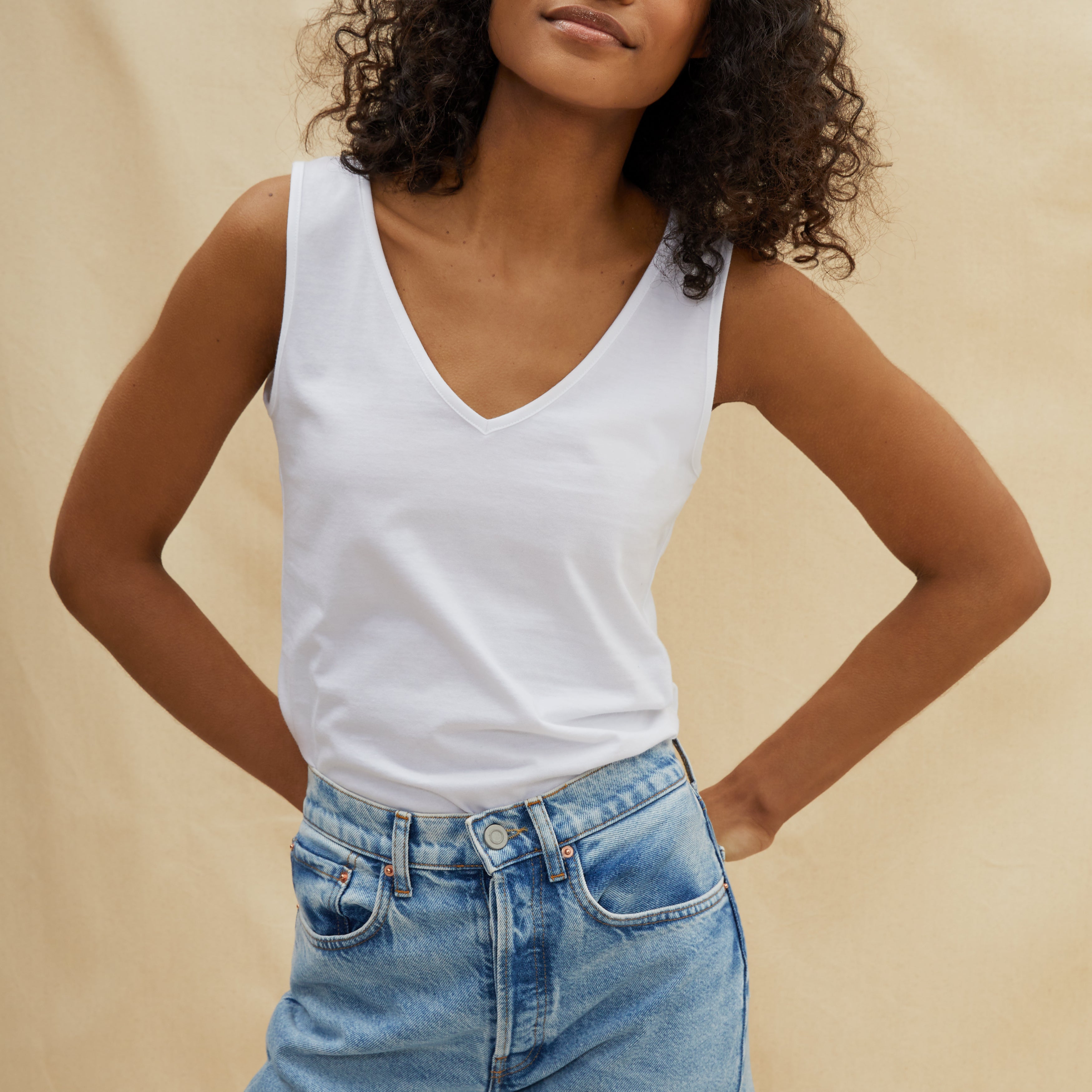 Re-Loved  White V Neck Vest - Size 8