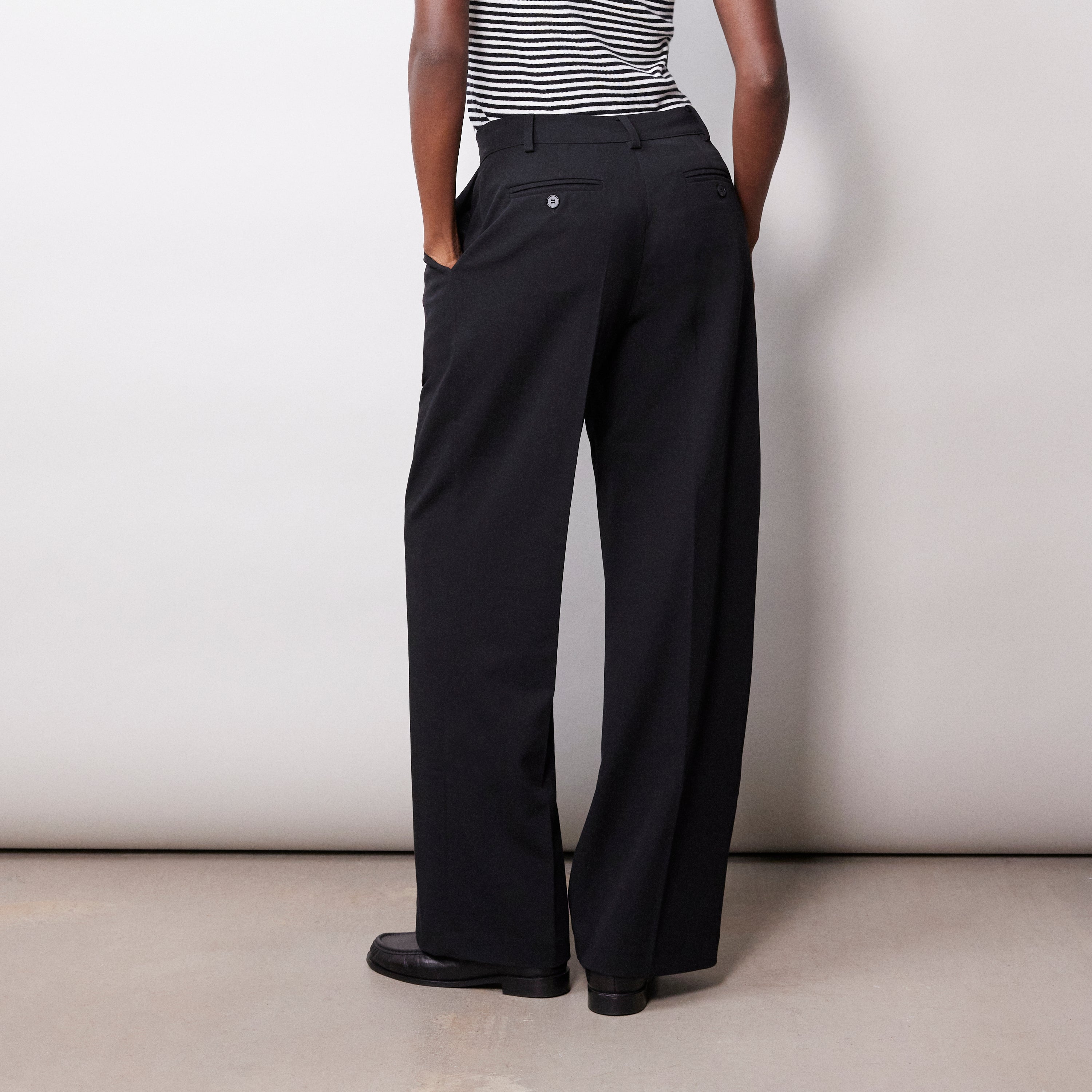 Women's pants pleated front top
