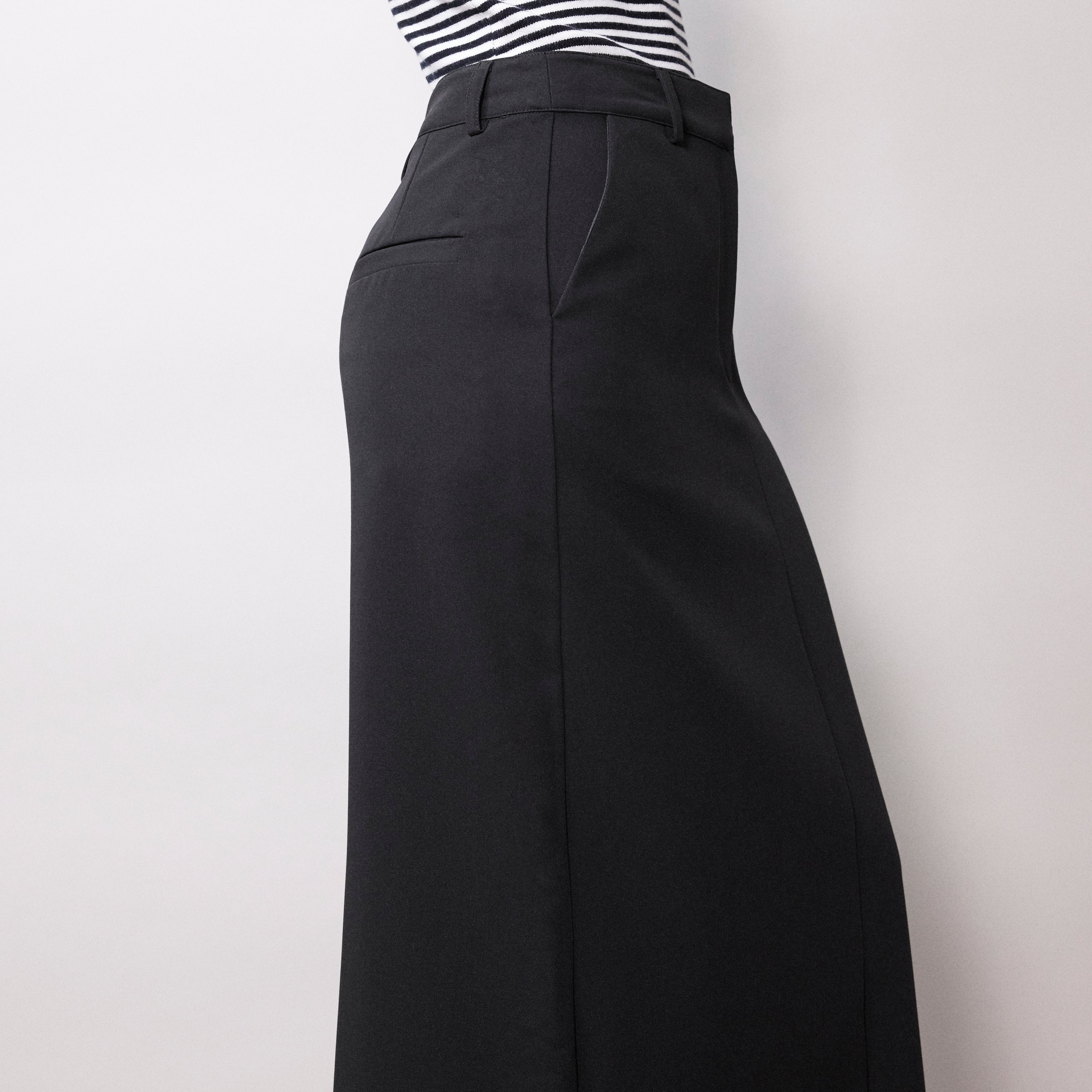 Re-Loved  Black Tailored Maxi Skirt - Size 18