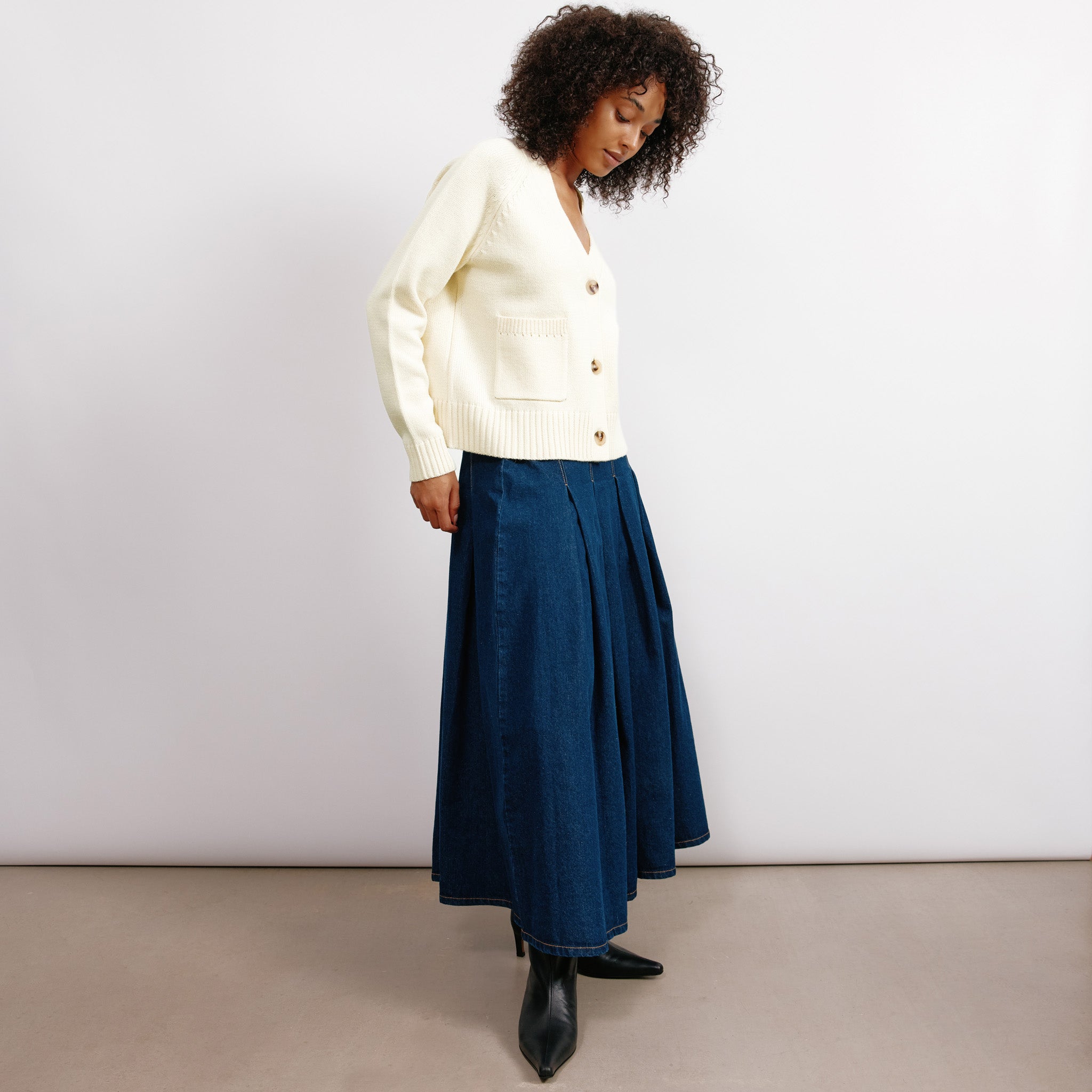Relaxed V Neck Cardi Cream Sustainable Womenswear Albaray