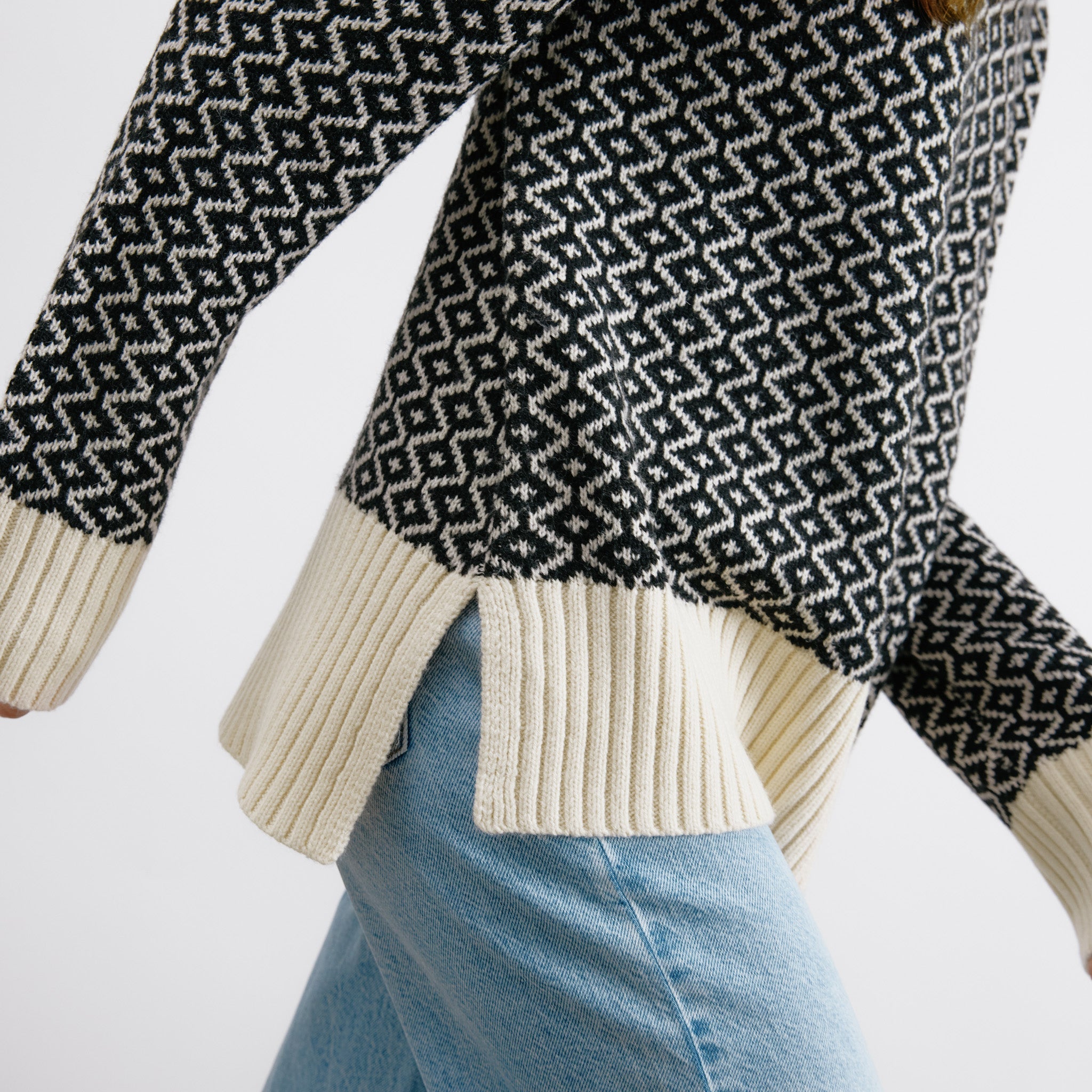 Re-Loved  Jacquard Jumper - Size 8