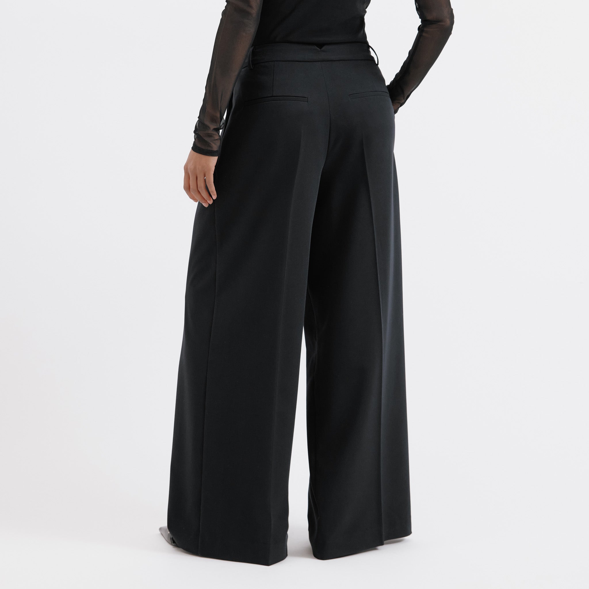 Re-Loved  Black Tailored Pleat Trousers - Size 12