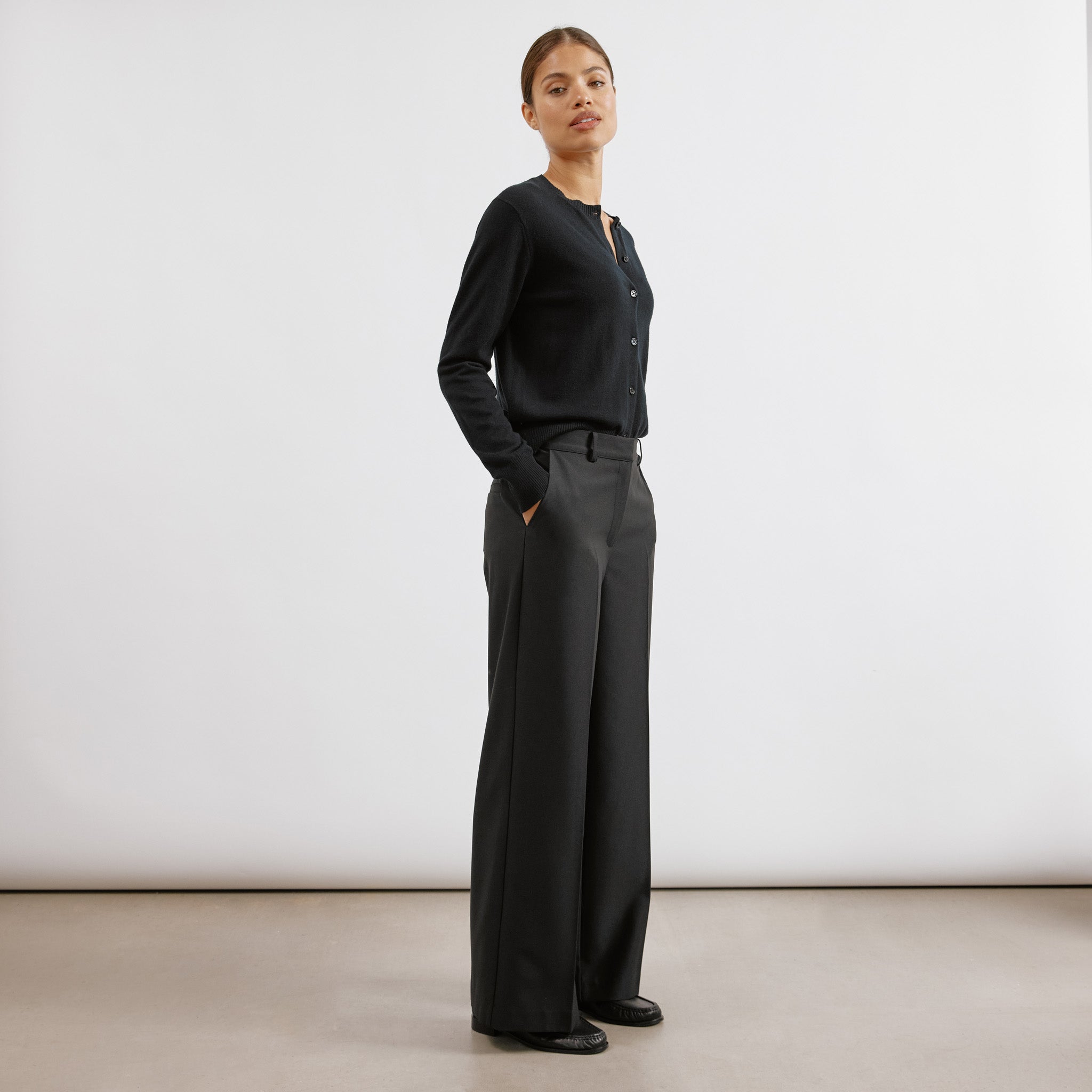 Re-Loved  Black Tailored Wide Leg Trousers - Size 18