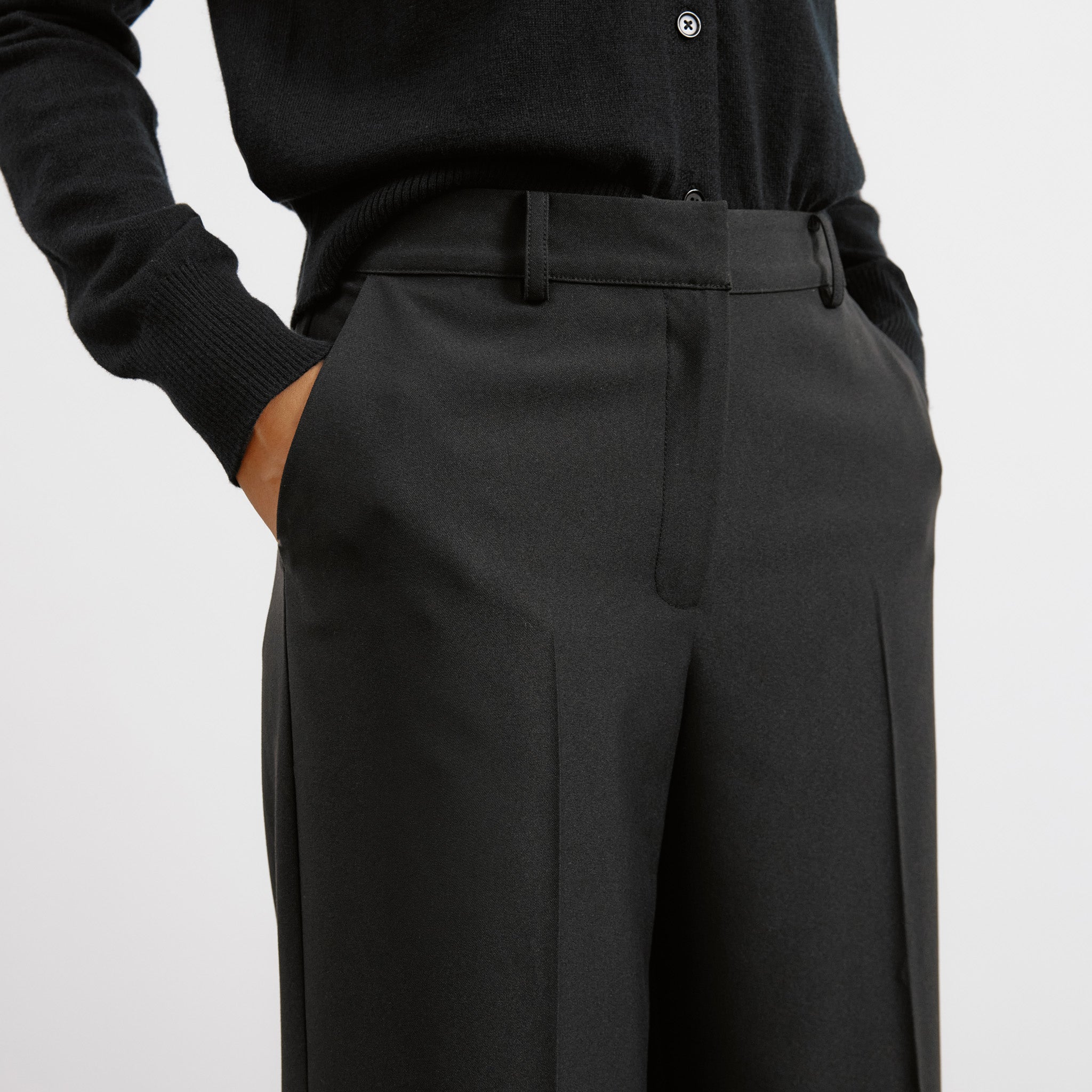 Re-Loved  Black Tailored Wide Leg Trousers - Size 18