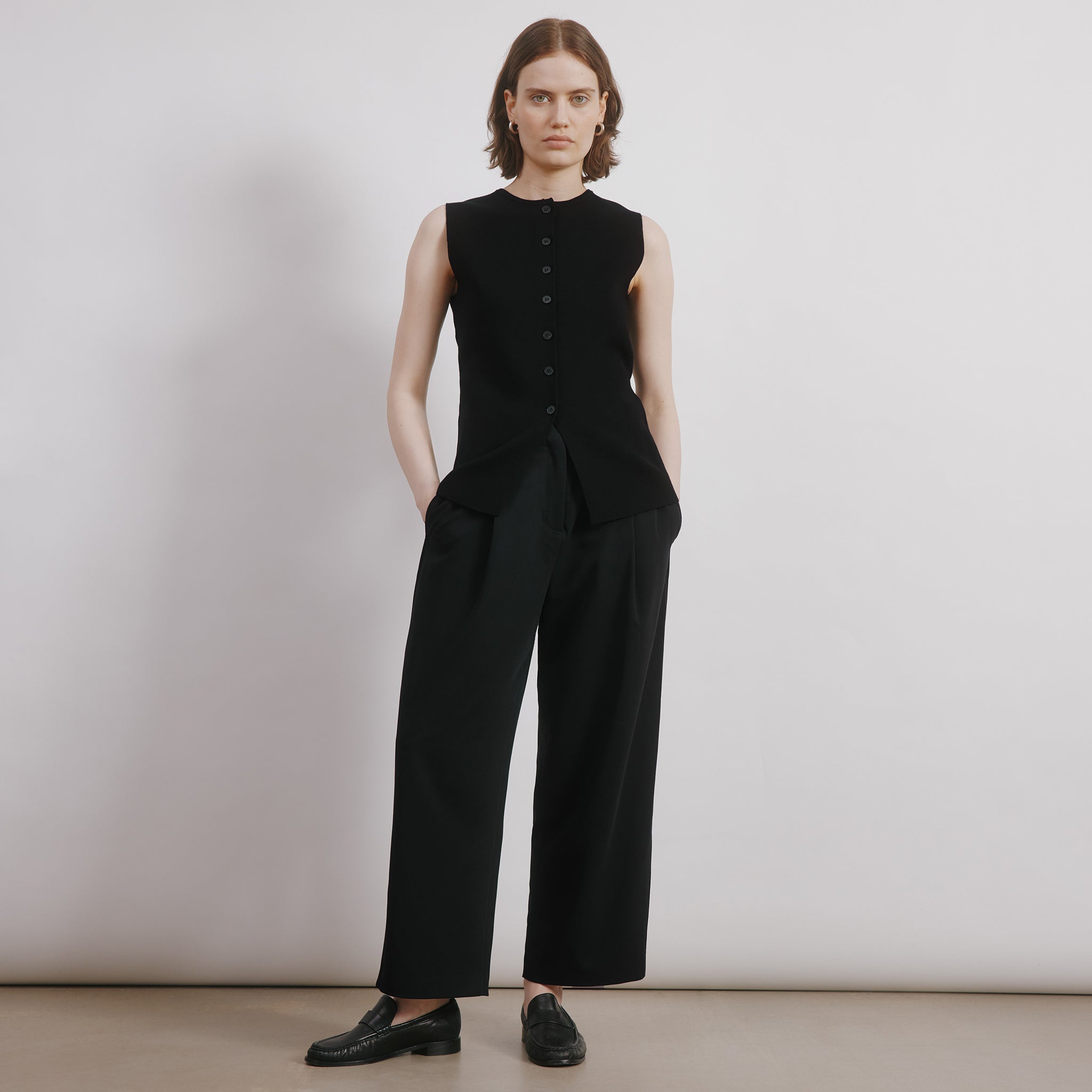 Black Tailored Barrel Trouser