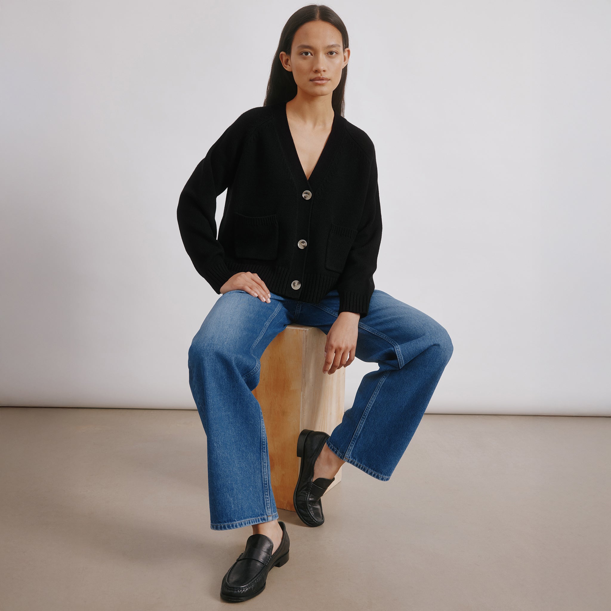 Black Relaxed V Neck Cardi