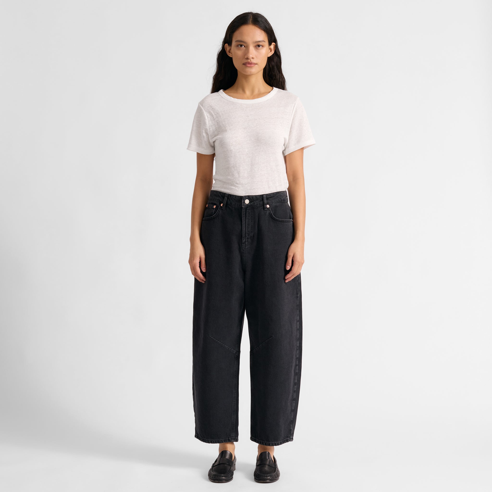 Black Mid-Rise Barrel Jeans