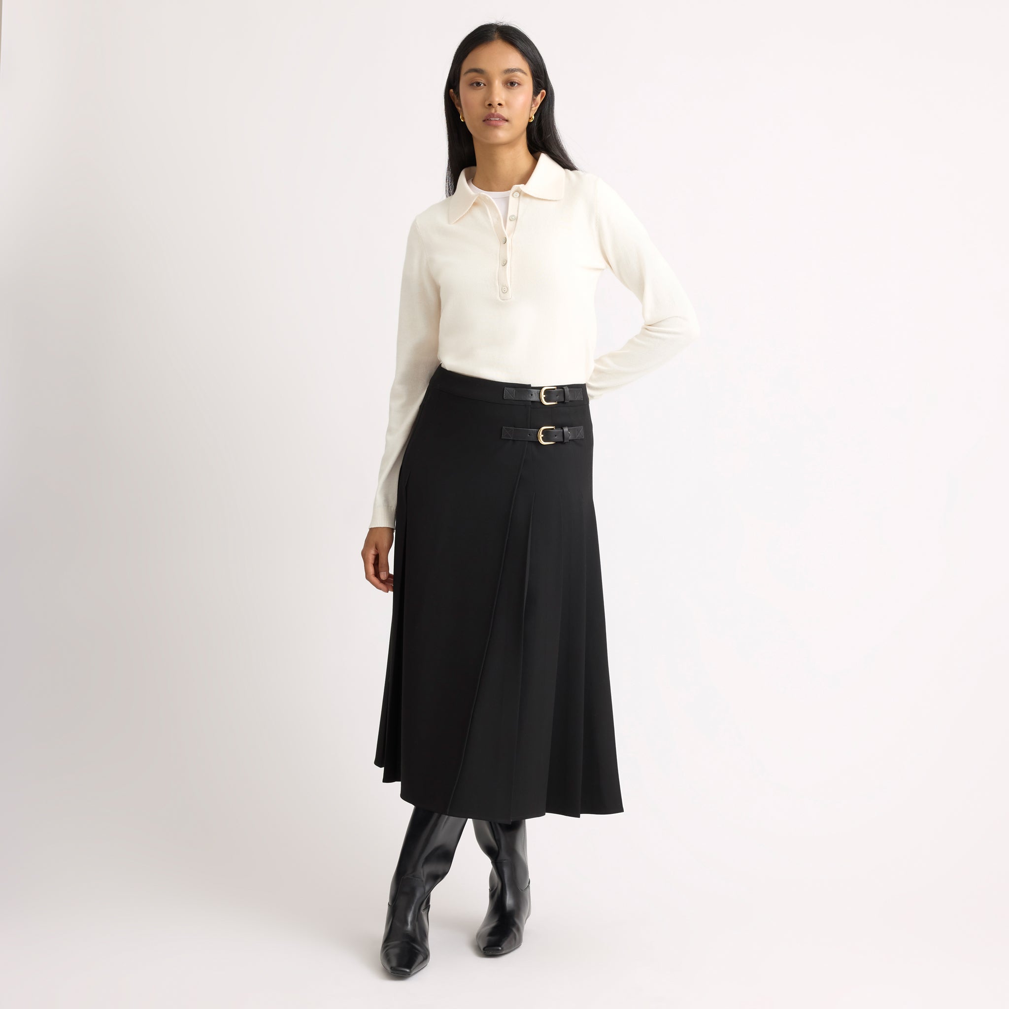 Black Tailored Kilt