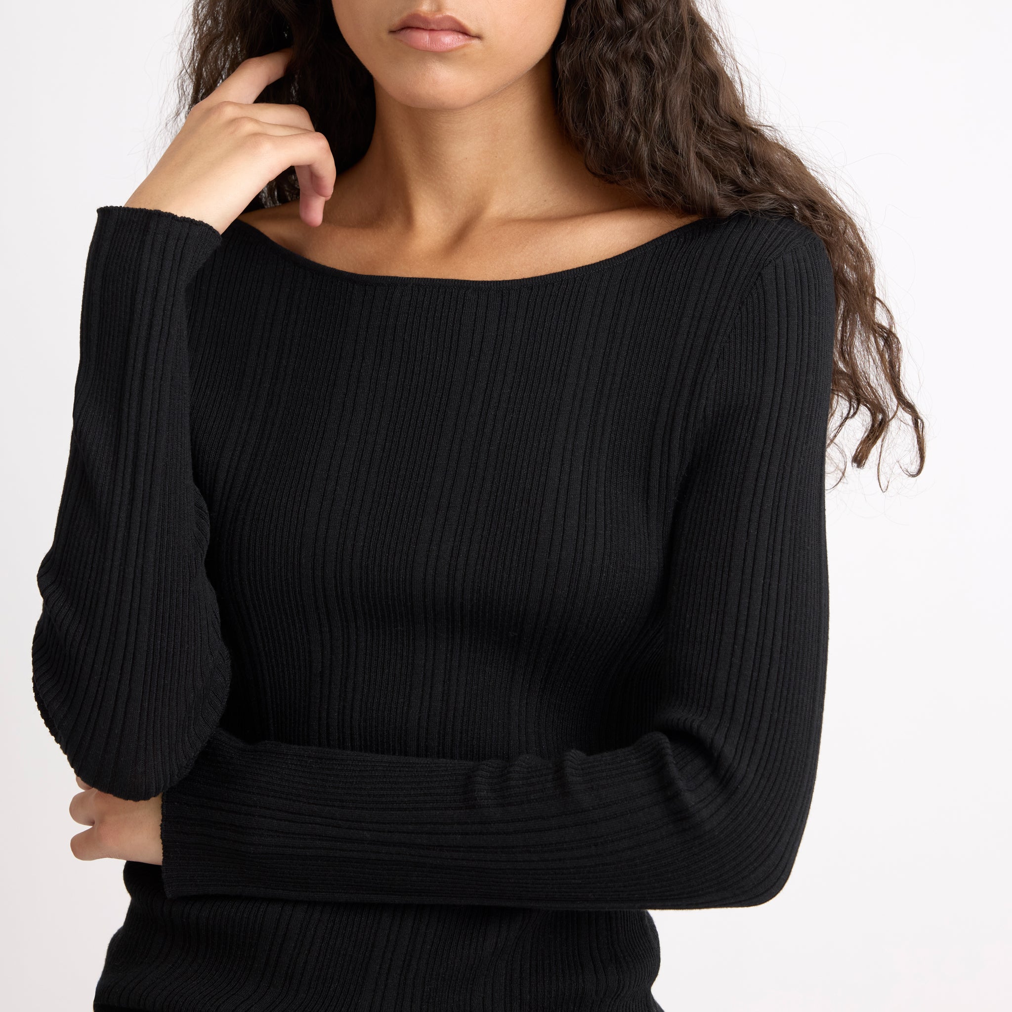 Black Variated Rib Slash Neck